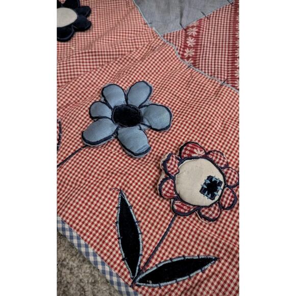 Vtg Quilted Patchwork Christmas Tree Skirt Red White Blue Gingham Country USA - Picture 8 of 11